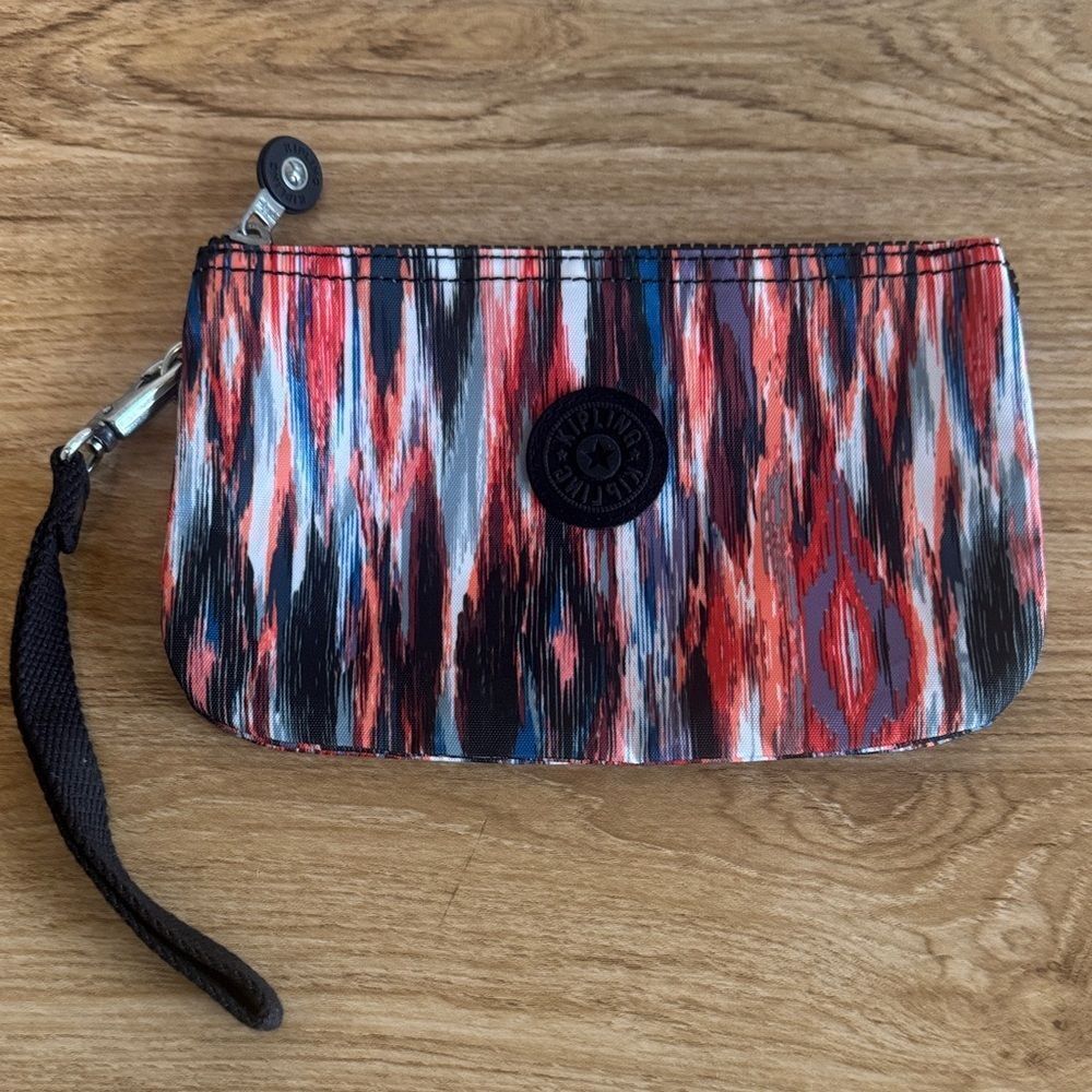 Kipling Colorful Patterned Fun Wristlet Sport Wear Casual Top Zipper Closure EUC